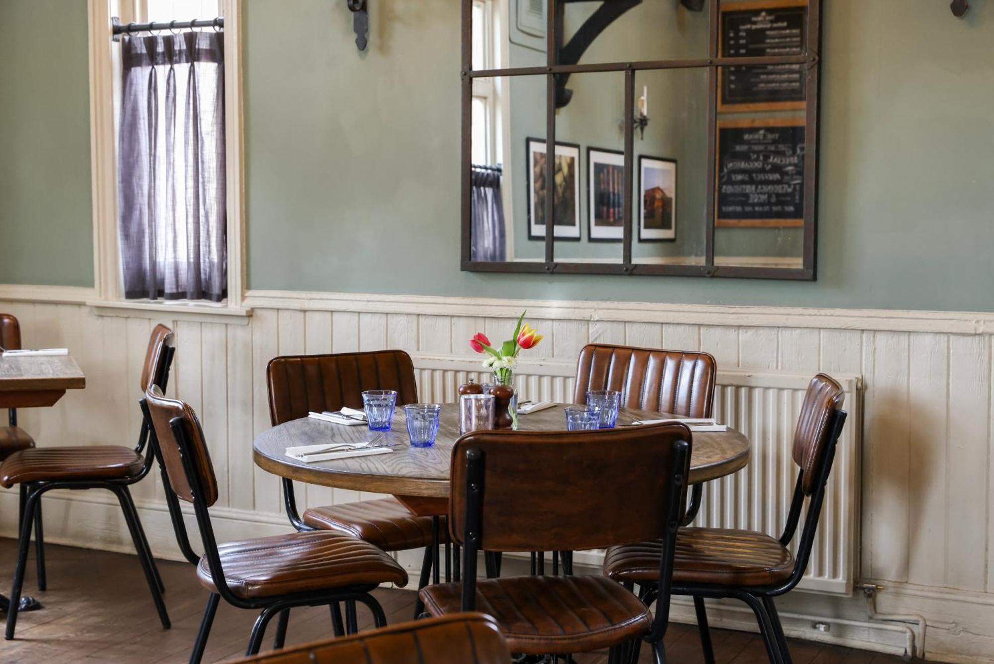 The Swan At Inn 4*