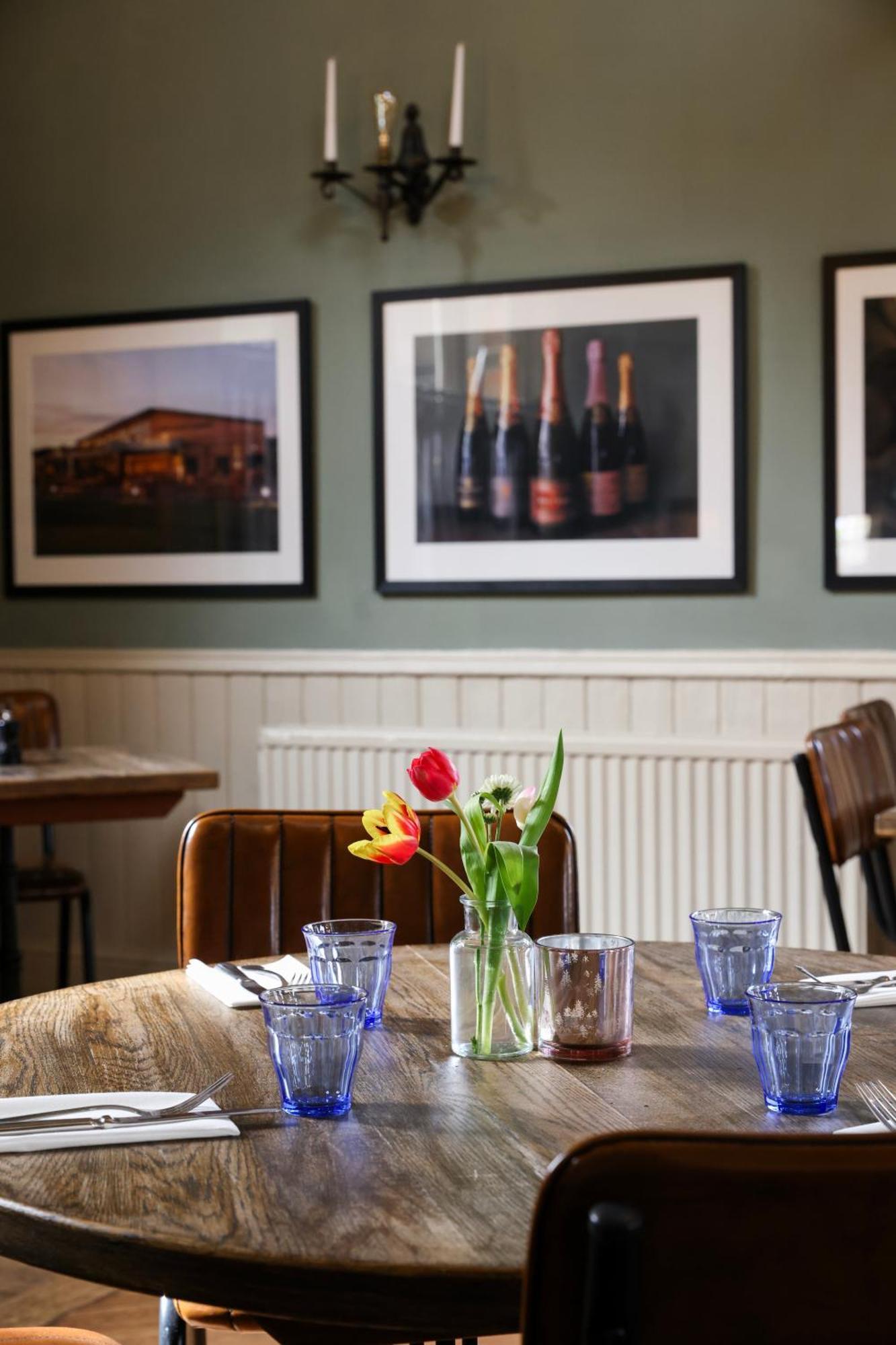 The Swan At 4*